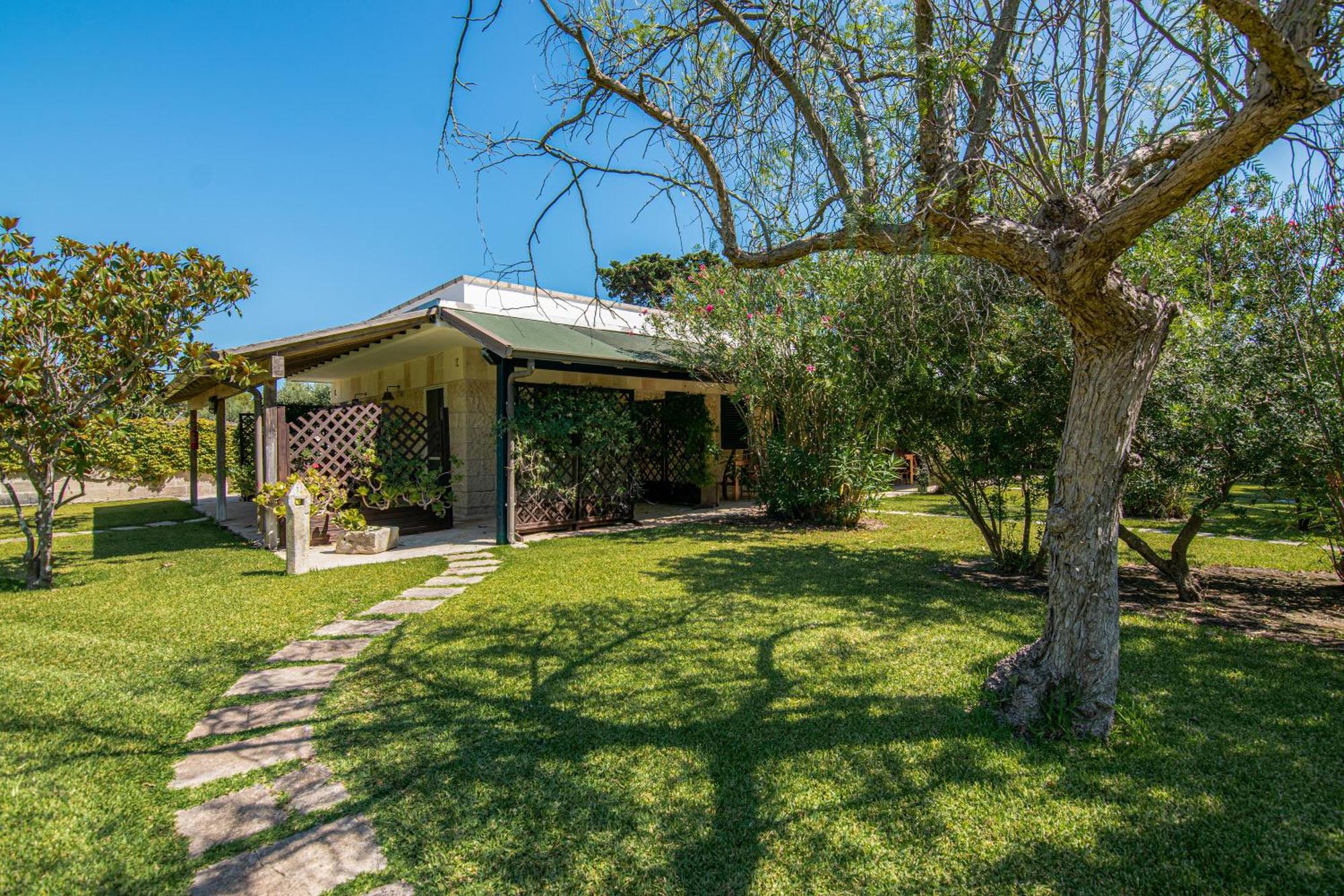 Bio Agriturismo Salos Алимини Экстерьер фото